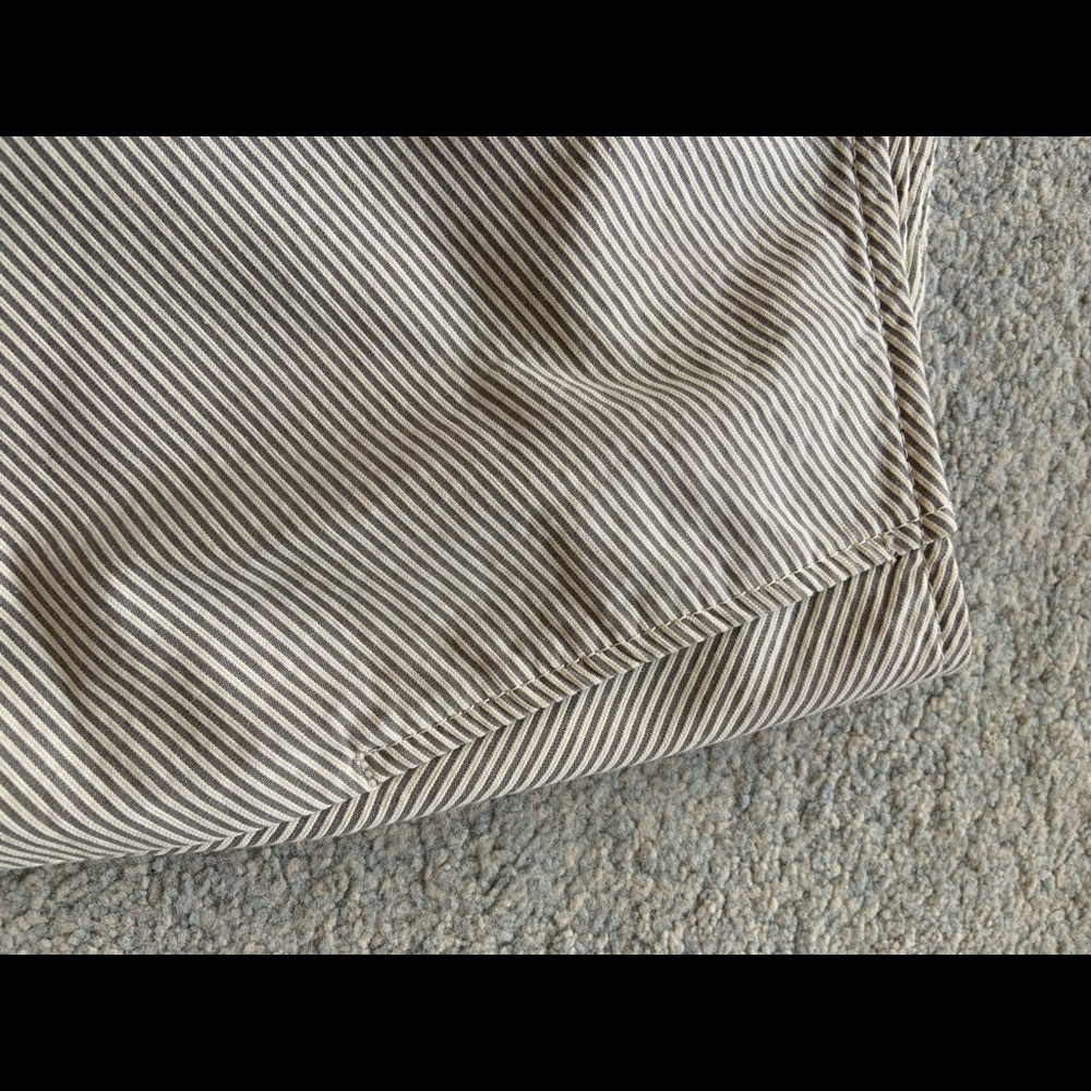 Banana Republic Grey and Cream Stripe A-Line Skirt - Picture 4 of 8